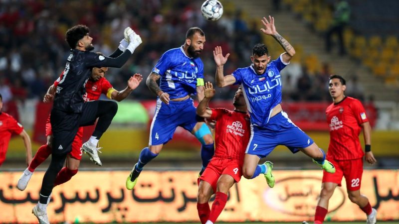 چرا گروه سپاهان آسان تر از گروه استقلال است؟