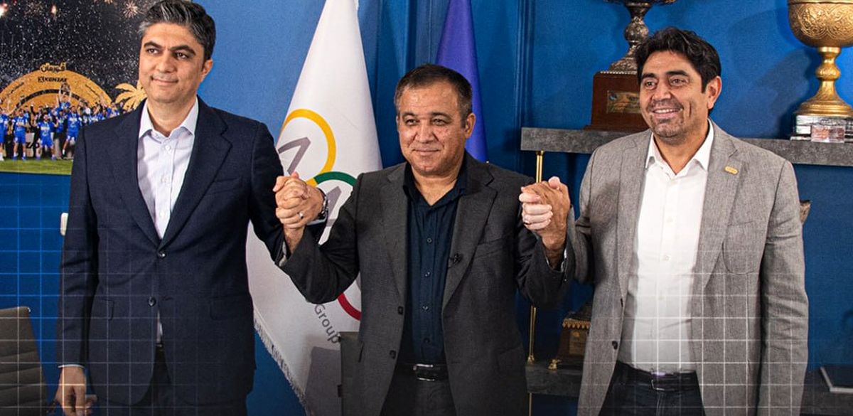 ارزان فروشی تاجرنیا در استقلال؛ تبلیغات پیراهن آبی‌ها فقط ۲۶۰ میلیارد در ایران و آسیا!