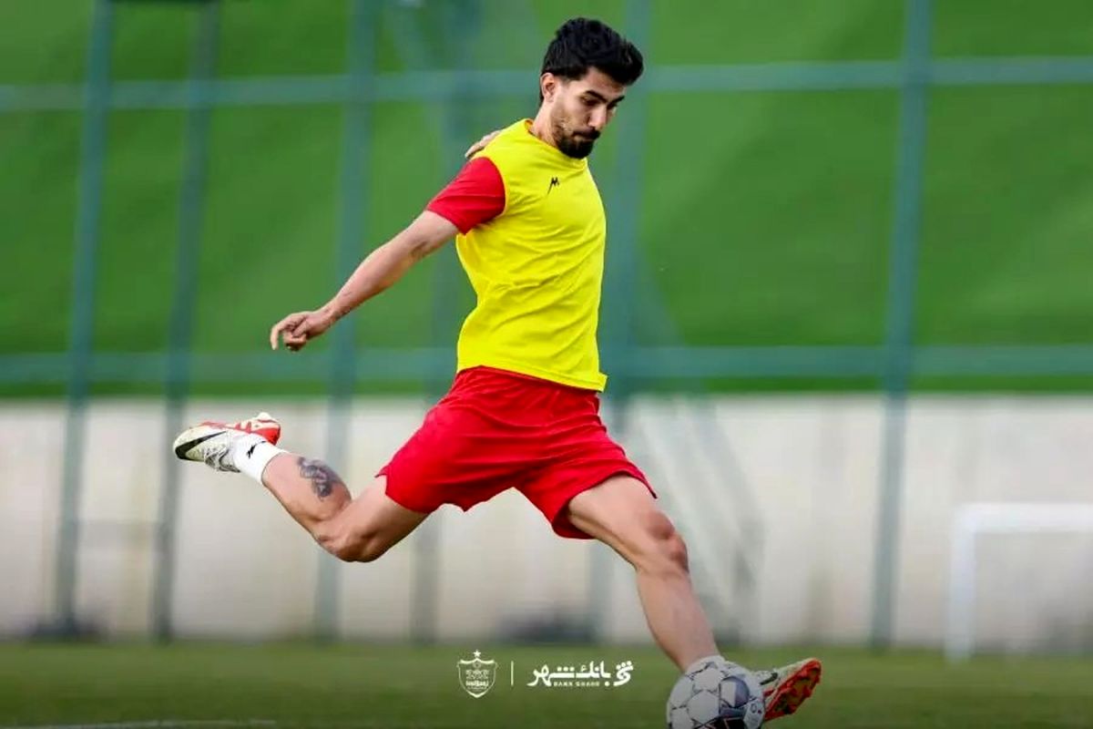 داور قید پنالتی رضا شکاری را زد