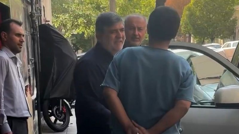 خروج رضا درویش از باشگاه پرسپولیس برای حضور در یک جلسه مهم