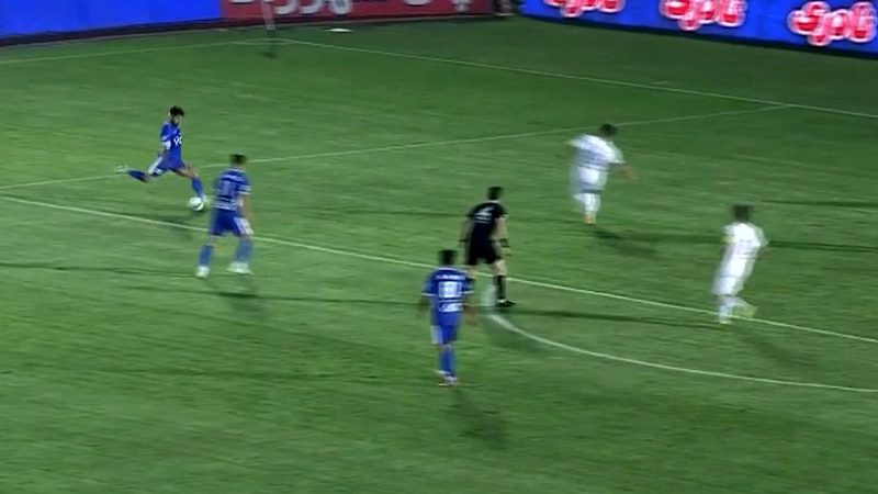 گل اول استقلال به ذوب آهن توسط علیرضا کوشکی