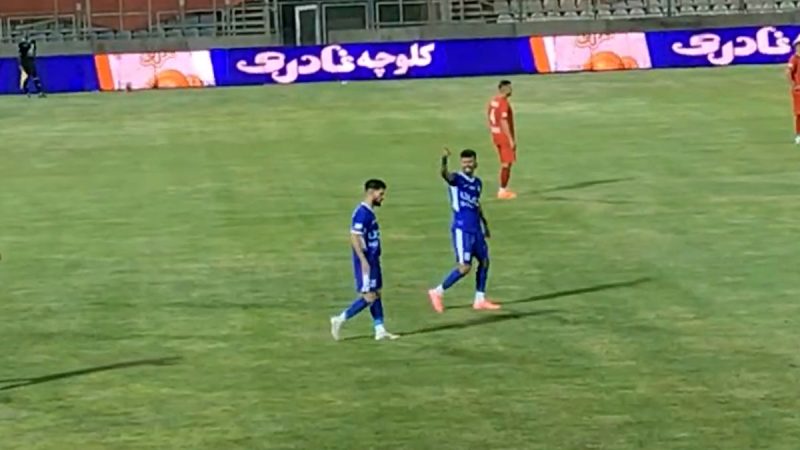 درگیری رضاییان با سکونشینان تراکتور