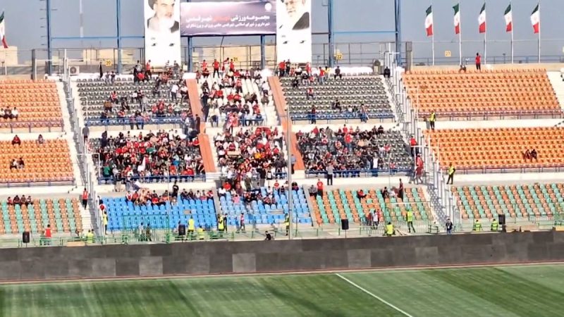 حال و هوای ورزشگاه شهرقدس پیش از شروع دیدار پرسپولیس و فجرسپاسی