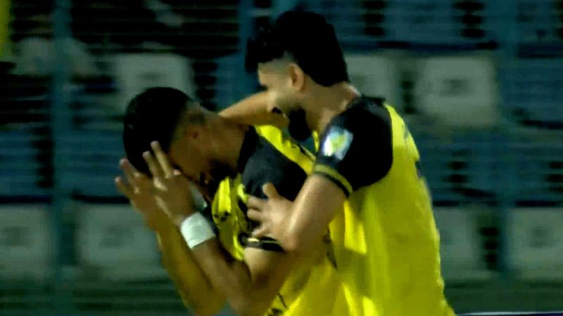 گل اول سپاهان به ملوان توسط یوسفی