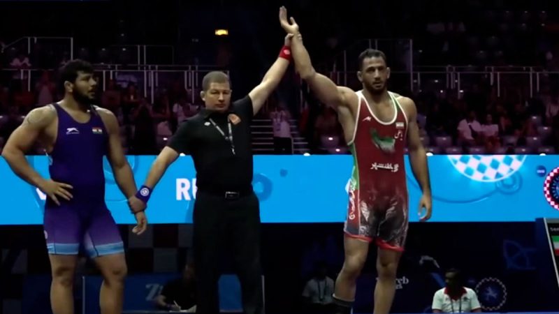 پیروزی امیر علی آذرپیرا مقابل حریفی از هند