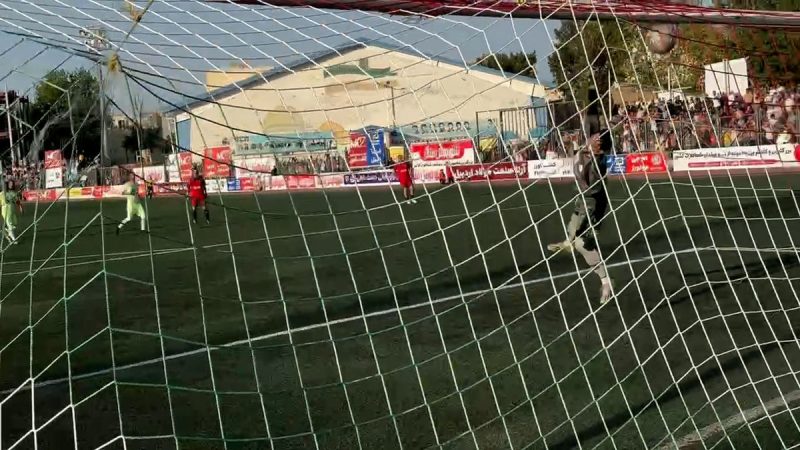 گل اول برای تیم یاران علی دایی توسط احسان بایرامی