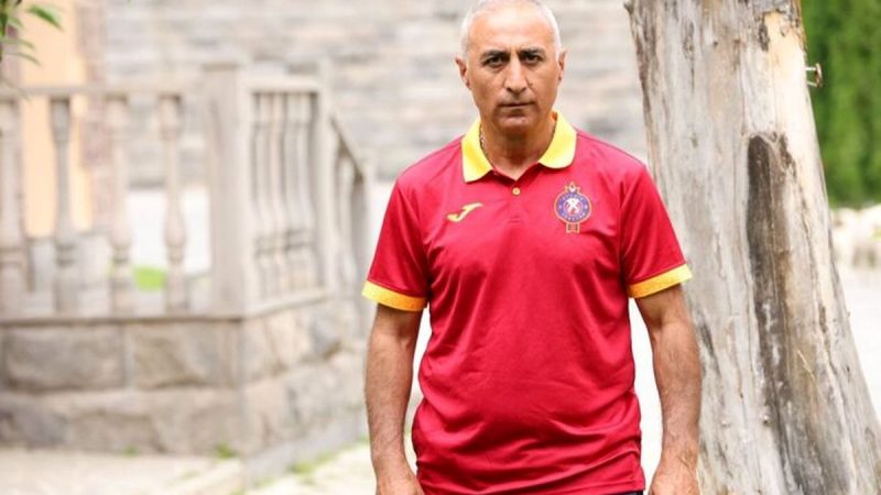 استپانیان: بازیکنان سپاهان، هنوز گیج هستند/ اگر بازی می کردم کمتر از یک میلیون دلار نمی گرفتم