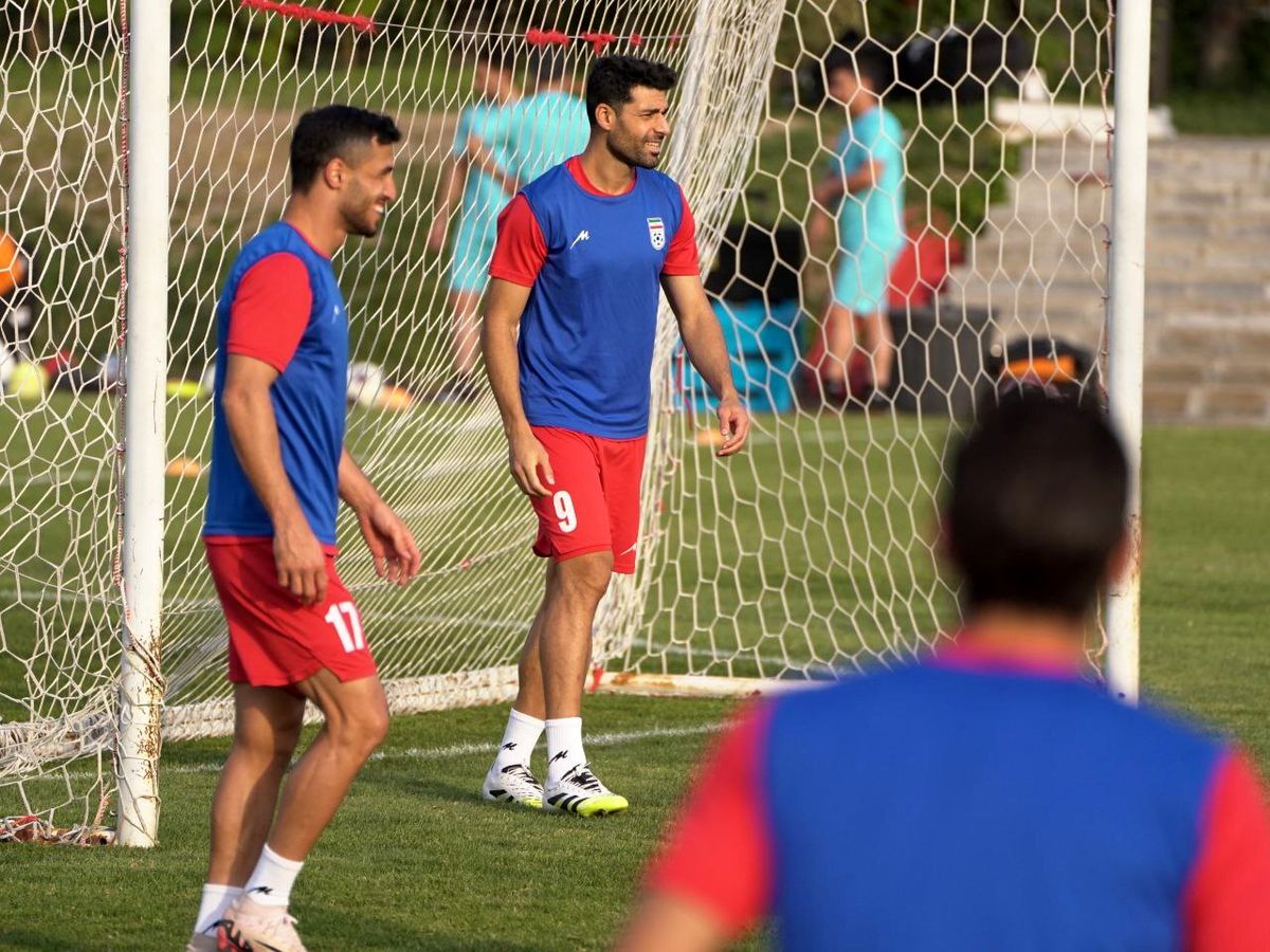 اولین تمرین تیم قلعه نویی در تاشکند برگزار شد