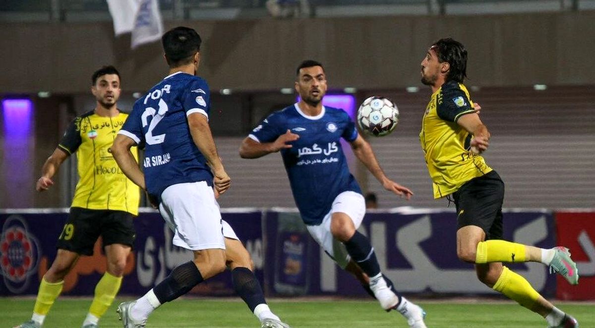 گل گهر یک – سپاهان یک؛ تساوی فوق جنجالی در کویر