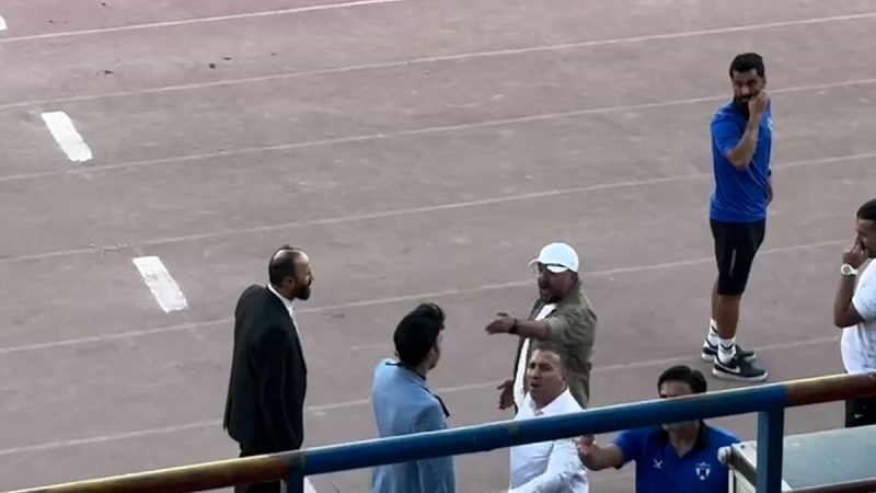 درگیری سرمربی هوادار با طرفداران حریف