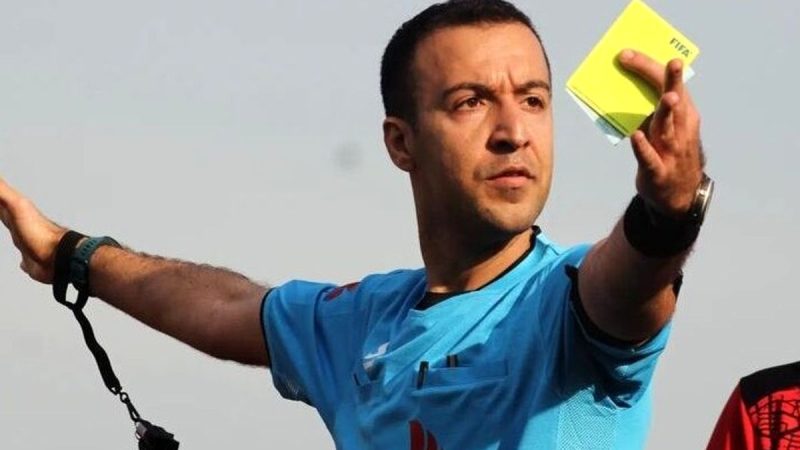 اتفاق عجیب در شیراز؛ داور بازی در حافظیه سرگرم خرید بود!