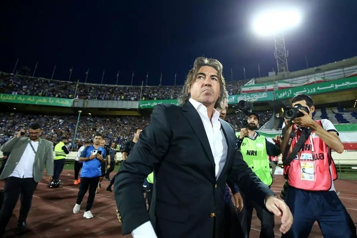 هدیه لوکس اسپانسر استقلال به ساپینتو