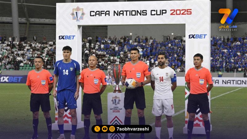 طارمی بازوبند را نگرفت، قدوس به زور به او داد!