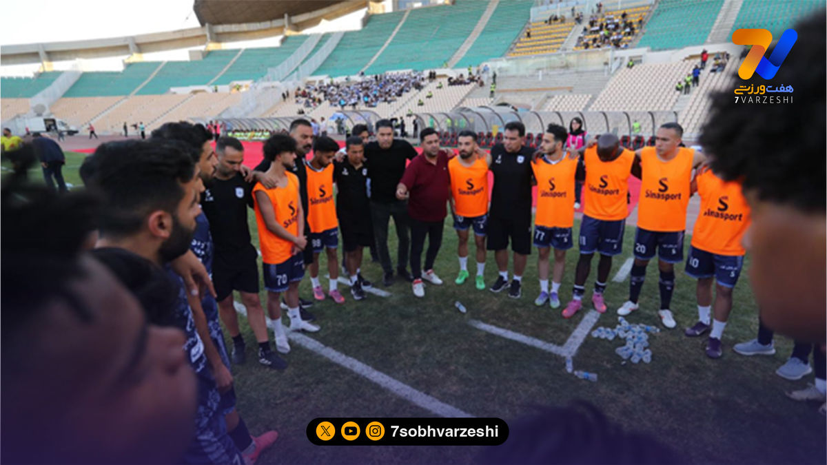 پرسپولیس و استقلال در ورزشگاه تختی بازی می کنند