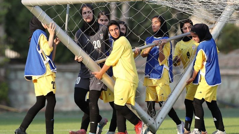 شادی مهینی ۳۱ بازیکن را به تیم ملی نوجوانان فراخواند