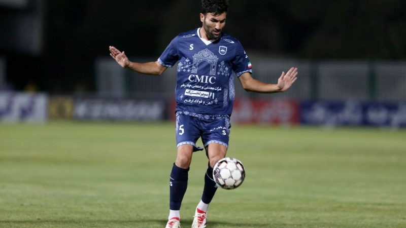 رکورددار کارت قرمز در لیگ ایران؛ صادقیان از نوع سیروس!