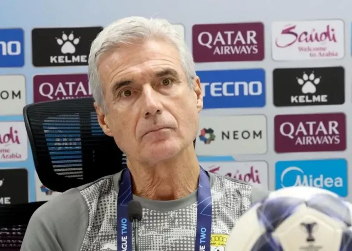 خوشحالی کاسترو پس از پیروزی تاریخی الوصل مقابل استقلال