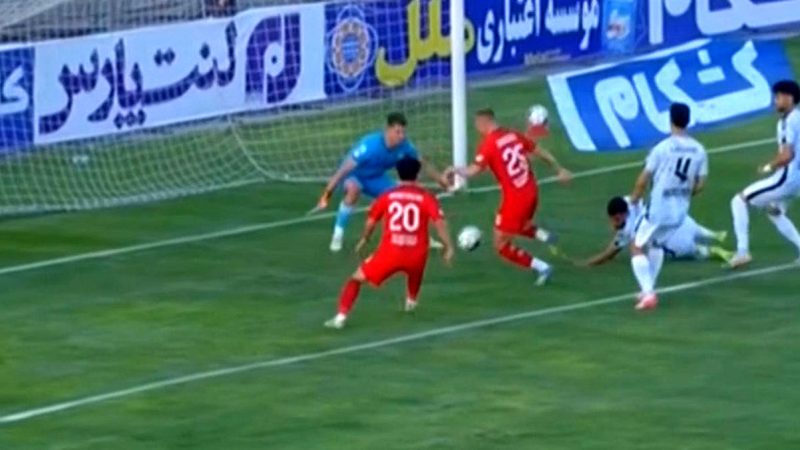 گل دوم تراکتور به آلومینیوم اراک توسط دوماگوی دروژدک