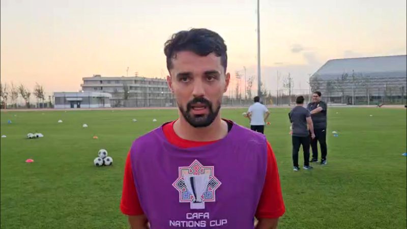امید نورافکن: اگر صد خودمان باشیم ازبکستان را شکست می‌دهیم