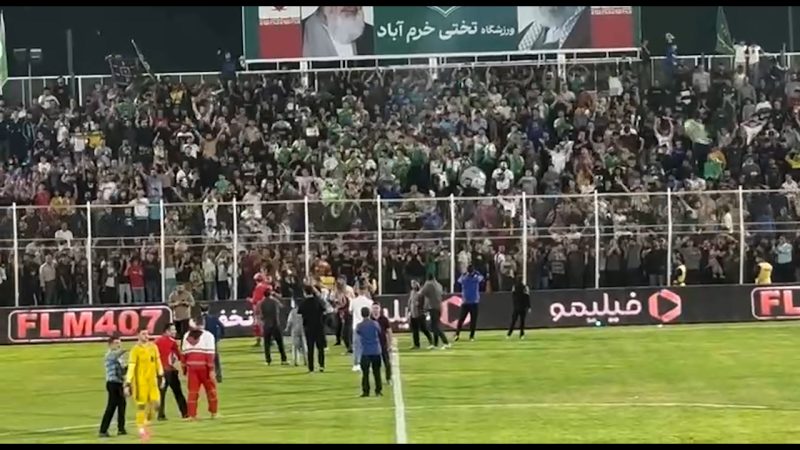 شادی هواداران خیبر بعد از برد مقابل پرسپولیس