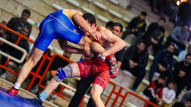 پیروزی استقلال جویبار در جدال نفس‌گیر لیگ برتر کشتی
