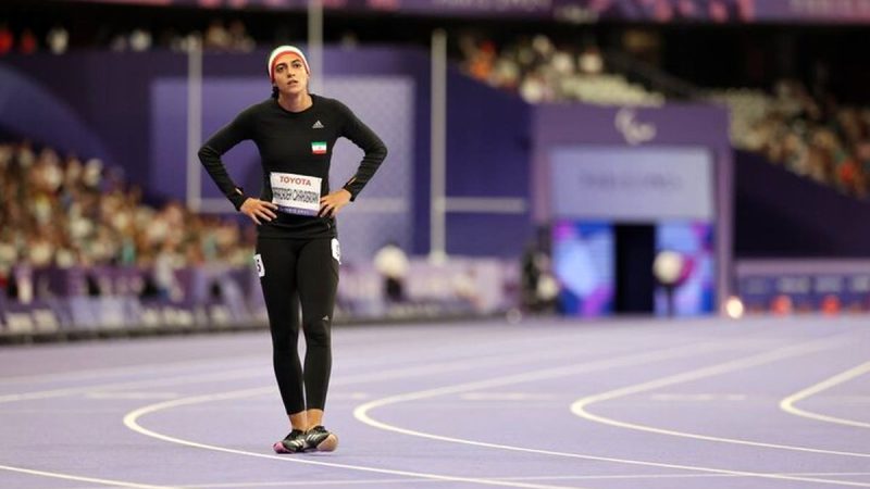 هاجر صفرزاده با اقتدار به نیمه‌نهایی دوی ۲۰۰ متر جهانی رسید