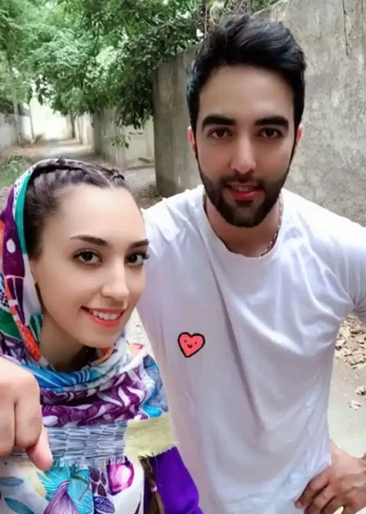 کیمیا علیزاده و همسرش حامد معدنچی