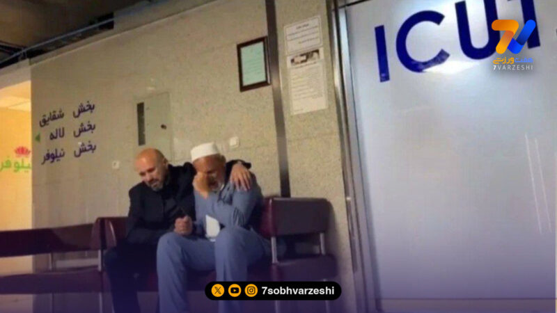 تصویر تلخ از پدر صابر کاظمی کنار درب ICU