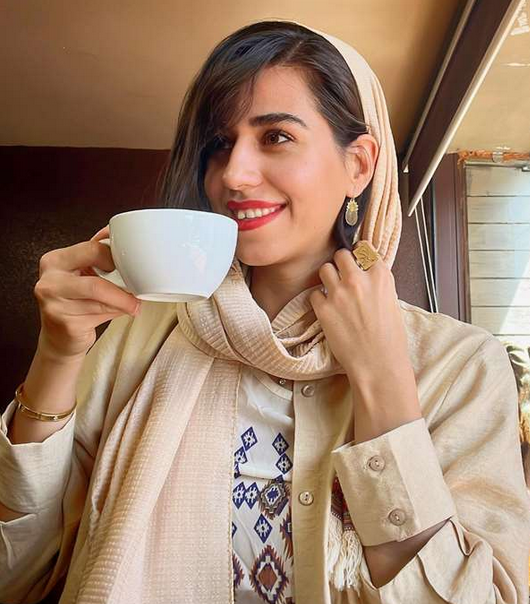 فاطمه عادلی