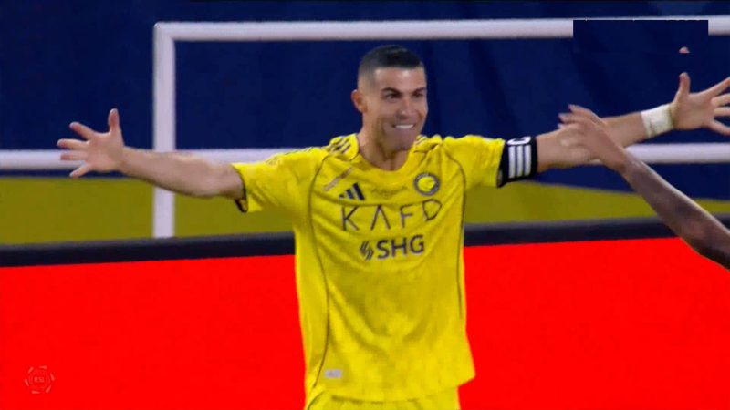 گل دوم النصر به الحزم توسط رونالدو