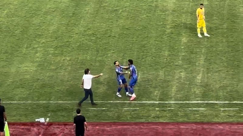 ساپینتو و صالح، به زور بازوبند کاپیتانی را به رامین دادند!