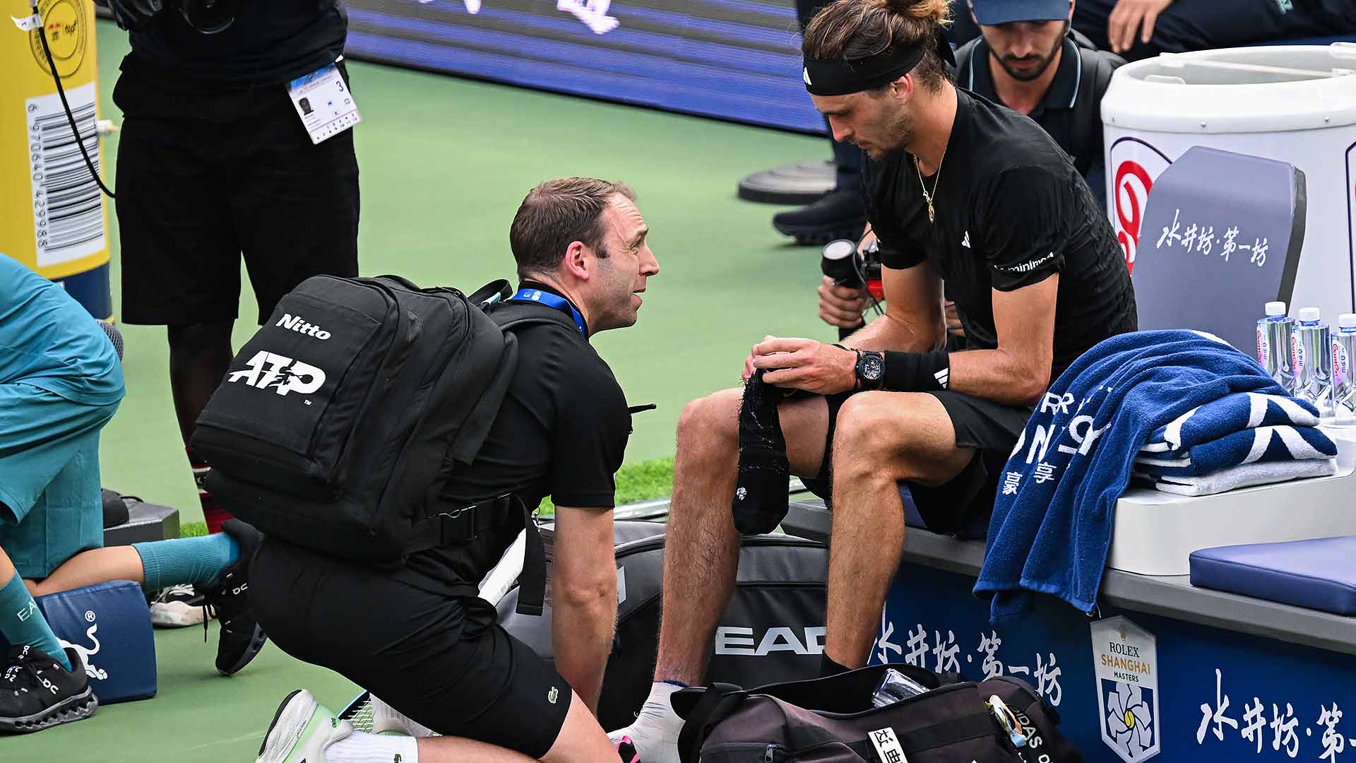 zverev-shanghai-2025-toe