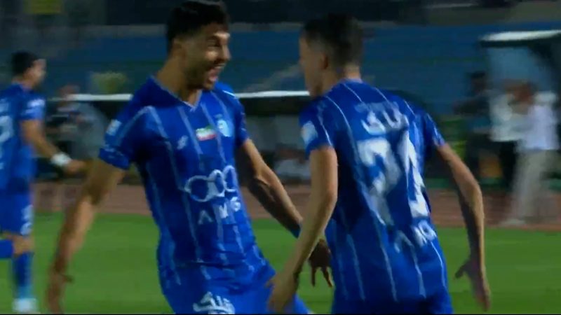 گل اول استقلال به مس رفسنجان توسط یاسر آسانی