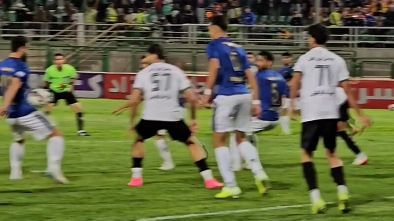 اعتراض ذوب آهن به داور بازی با ملوان؛ پنالتی ما نادیده گرفته شد