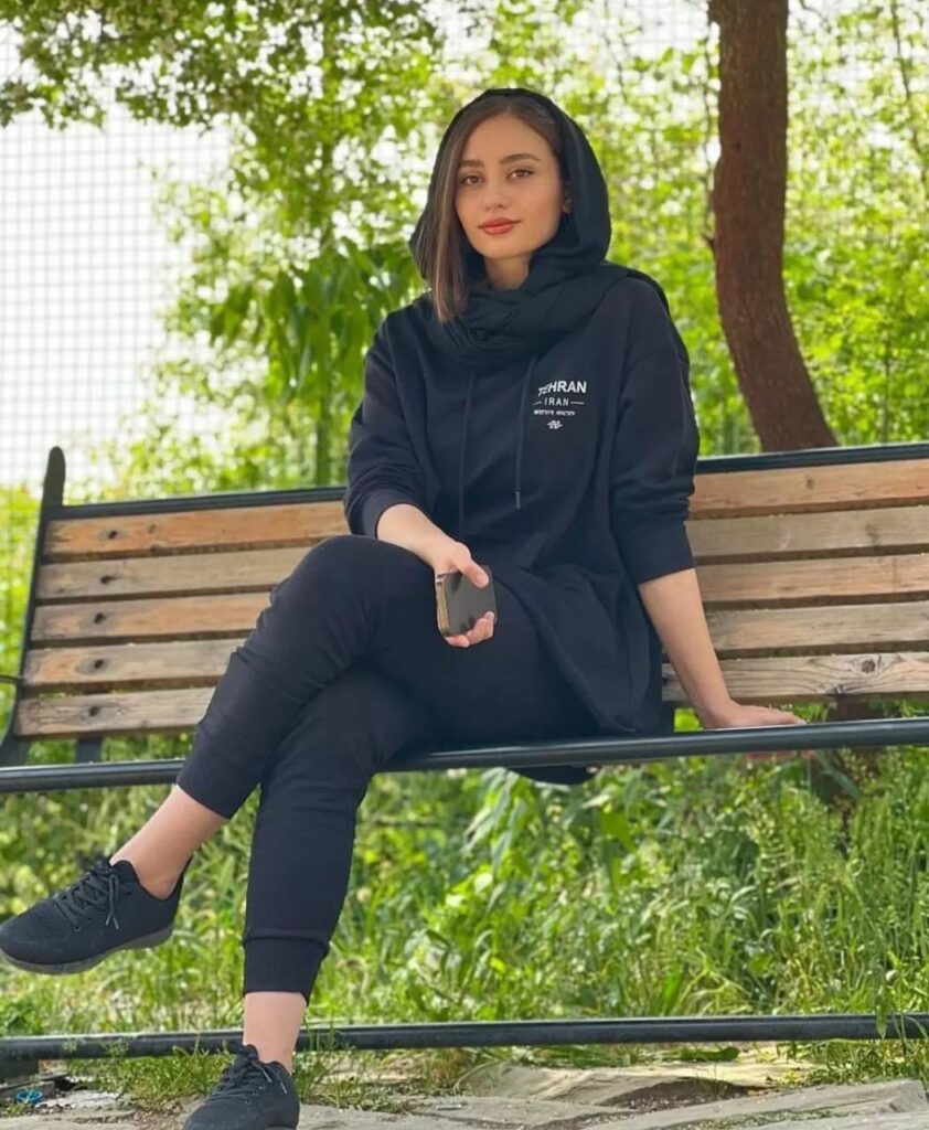 مبینا حیدری