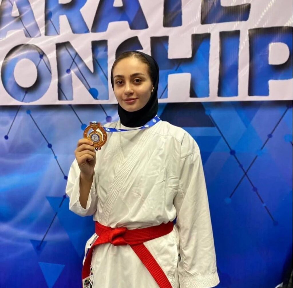 مبینا حیدری