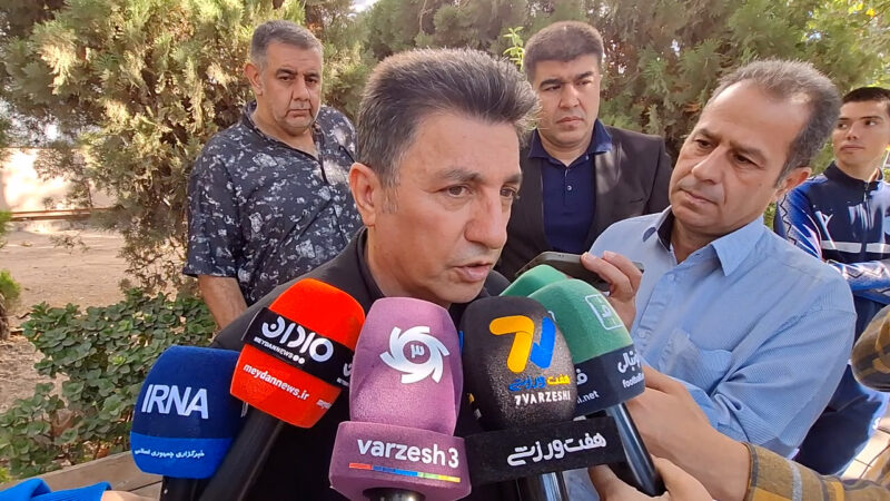 قلعه نویی: باید بیشتر به فکر پیشکسوتان باشیم