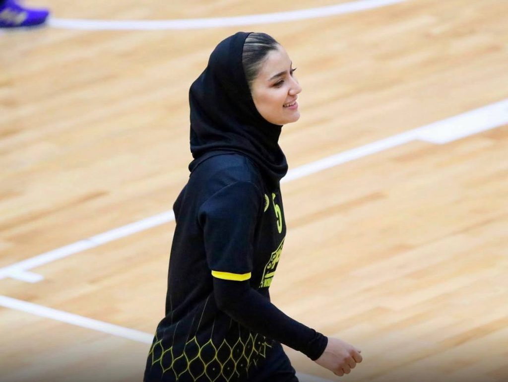 محدثه مشتاقی