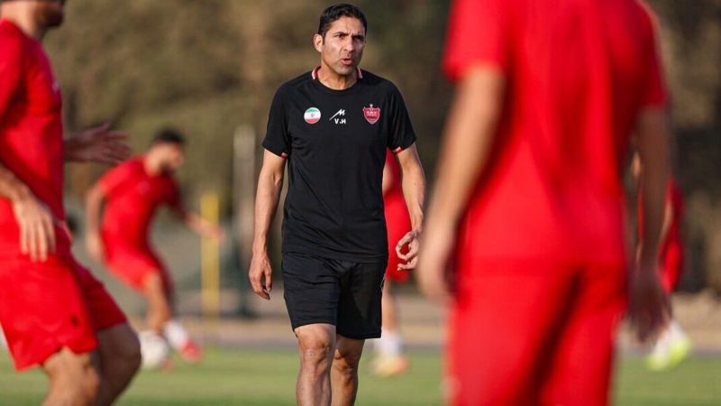 سرمربی پرسپولیس: هیچ انگیزه مادی در پرسپولیس ندارم؛ هیات مدیره هم از نتایج راضی نیست