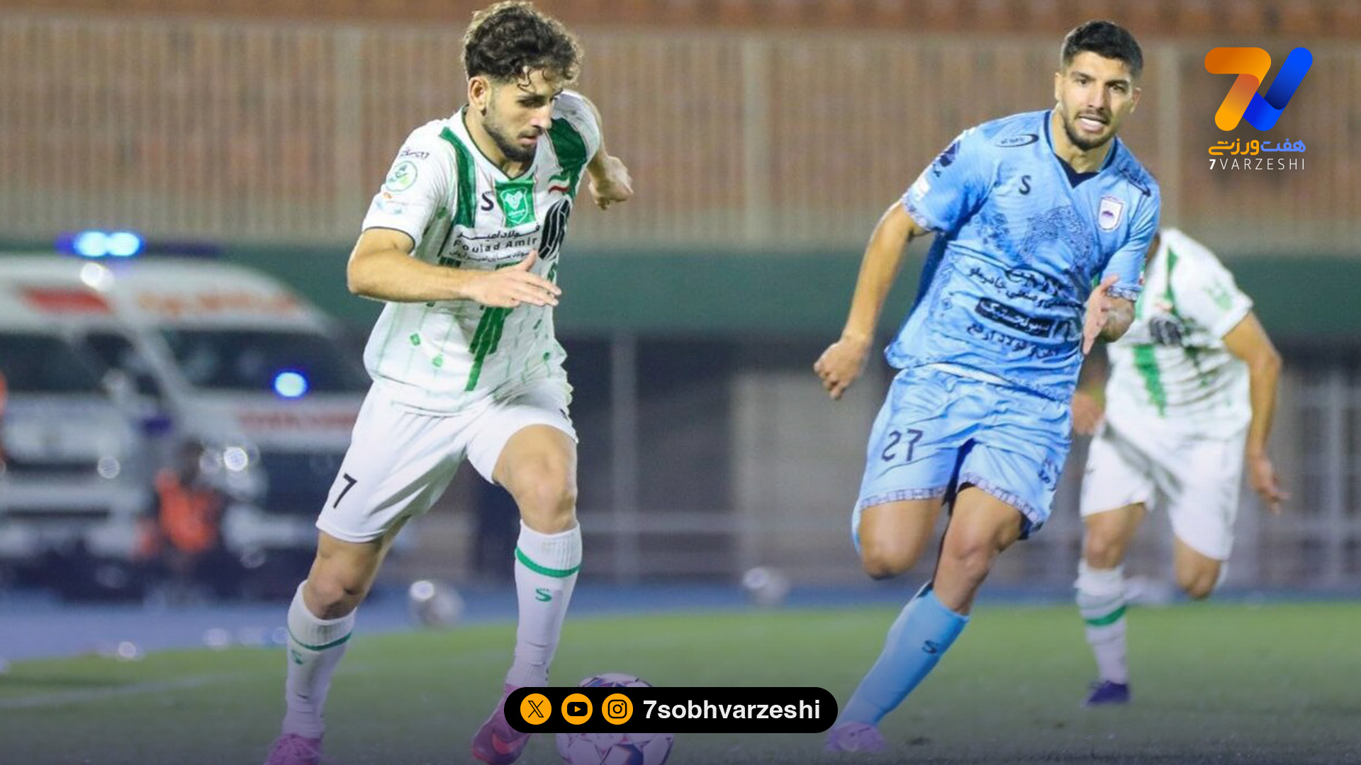 آغاز بازی چادرملو و خیبر با ۱۱ دقیقه تاخیر به دلیل اختلاف فیلمبرداری!