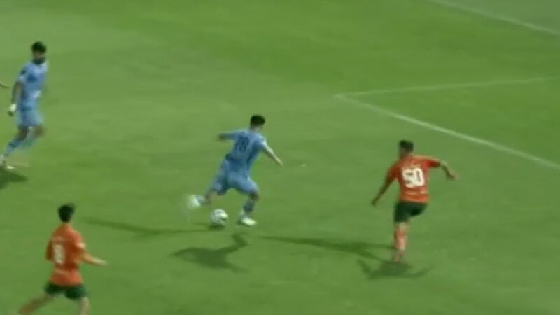 گل سوم چادرملو به مس رفسنجان توسط خسروی