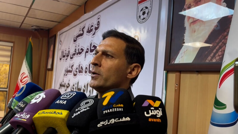 رحمان احمدی: بازیکن‌سالاری در حال مد شدن است اما قلعه‌نویی آن را نمی‌پذیرد