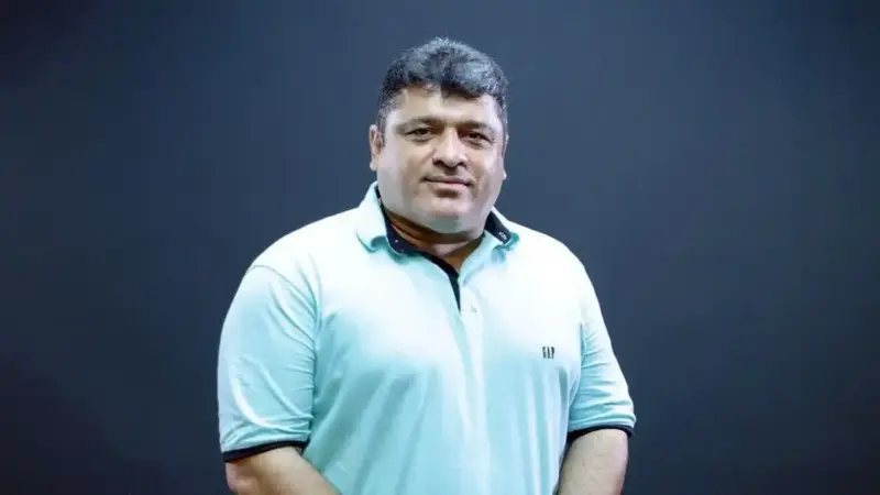 داداش‌زاده: قلعه‌نویی 5 بازیکن را کنار نگذارد مثل اسکوچیچ می‌شود 