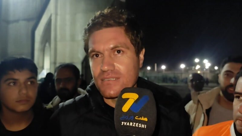 هوادار پادیاب: اخراج بازیکن ما ناجوانمردانه بود 