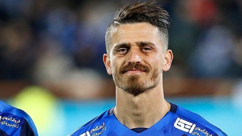 وریا غفوری؛ آیا کریم باقری استقلال پیدا شده؟