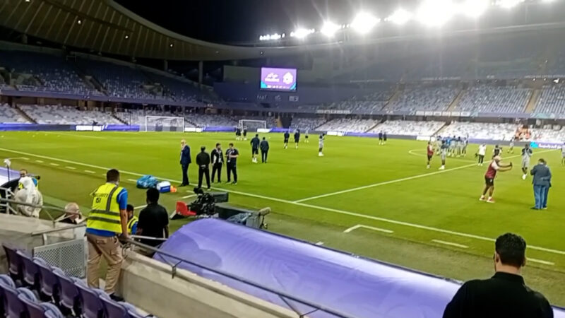 ورود تیم ملی کیپ ورد به محوطه چمن ورزشگاه بن زاید العین / گزارش اختصاصی هفت ورزشی از امارات 