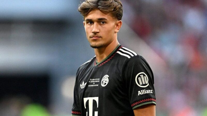 داستان عاشقانه تام بیشوف؛ پسری که زیر تابلوی بایرن می‌خوابید