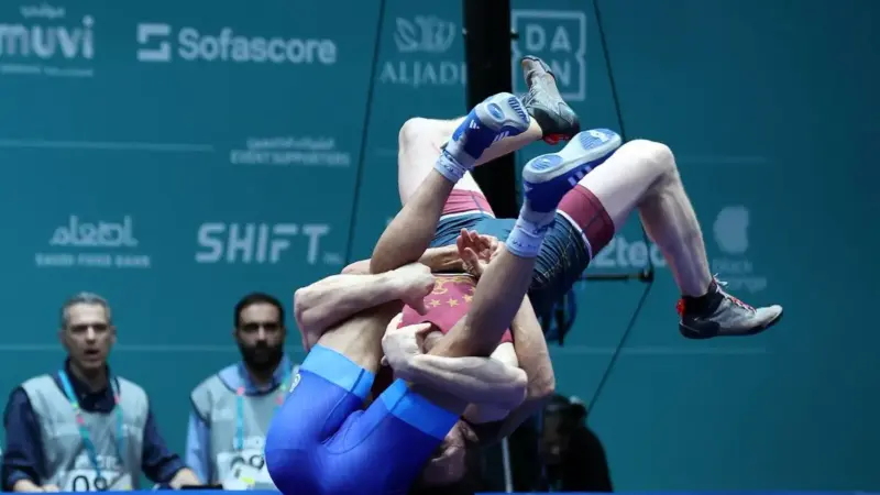 تصویر قهرمانان کشتی ایران پیش از شروع جنگ مدال +عکس 