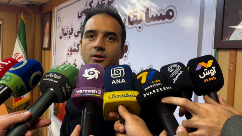 احمد جمشیدیان: این ارقام و اعدادی که می‌‌گویید در سپاهان پرداخت نمی‌شود!