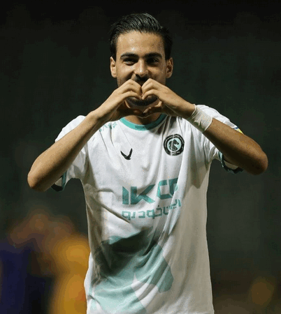 ستاره 19 ساله، بنزین سوپر پیکانی ها در لیگ